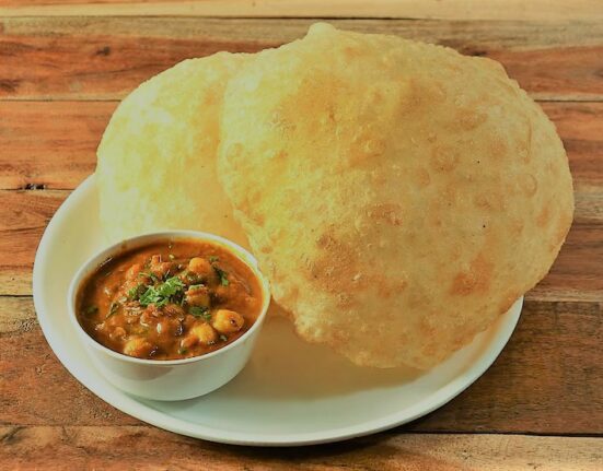 Chole bhature recipe in Hindi